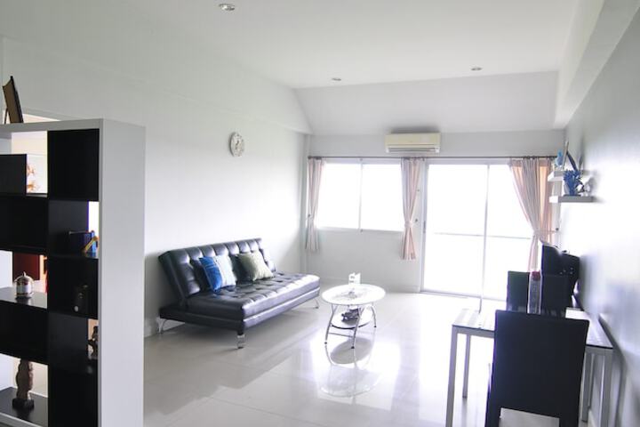 Room 14 of 21