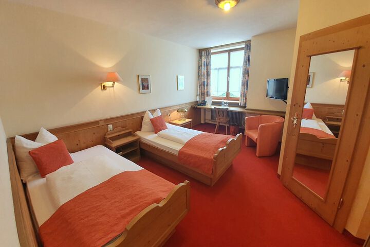 Room 9 of 67