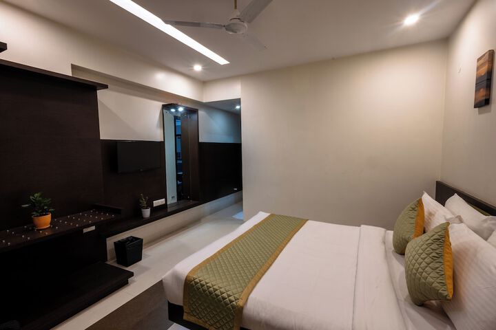 Room 9 of 54