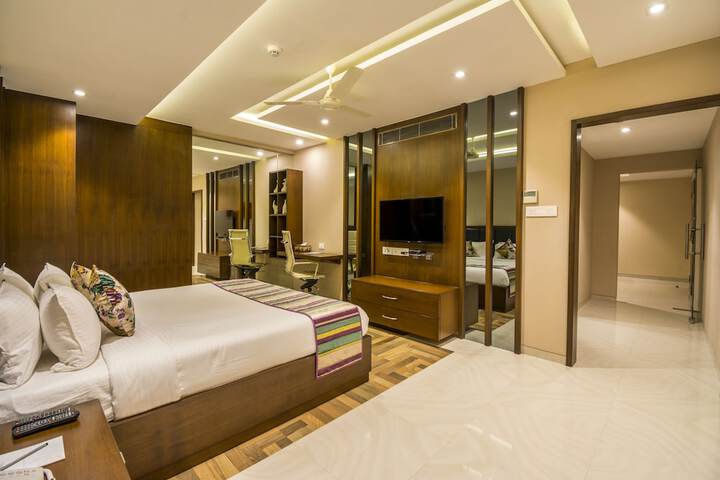 Room 42 of 104