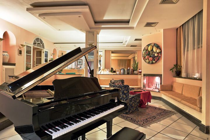 Lobby Photos