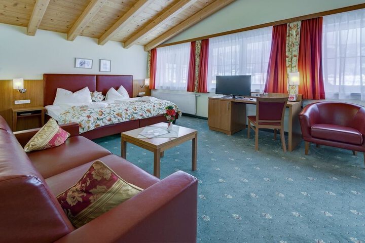 Room 14 of 82