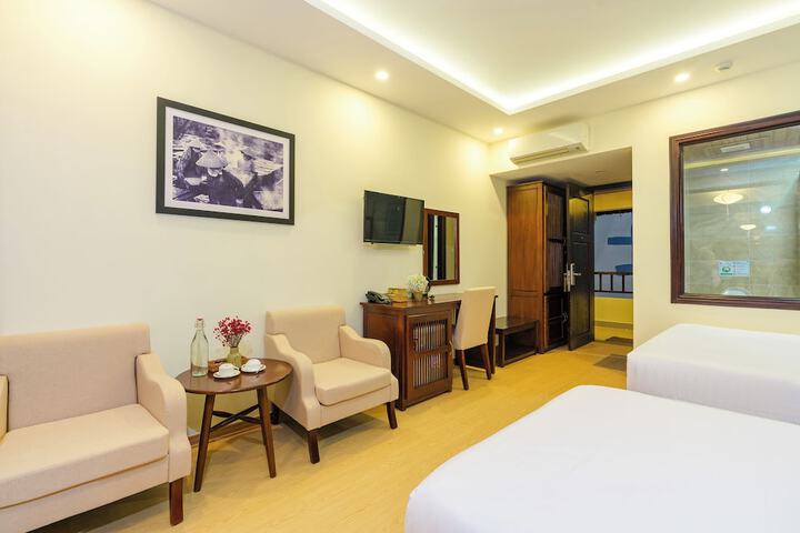 Room 16 of 73