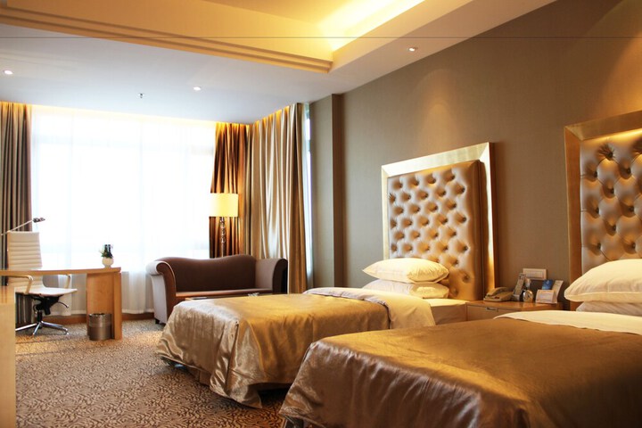 Room 13 of 53