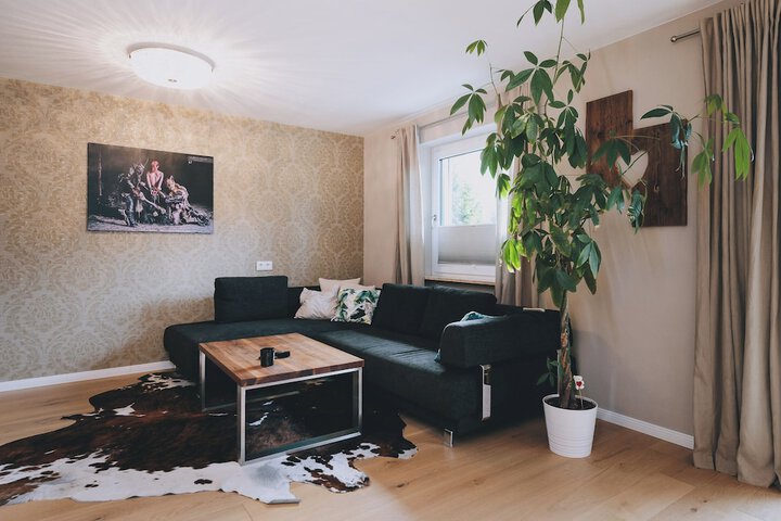 Room 25 of 43