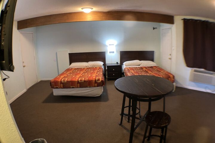 Room 67 of 154