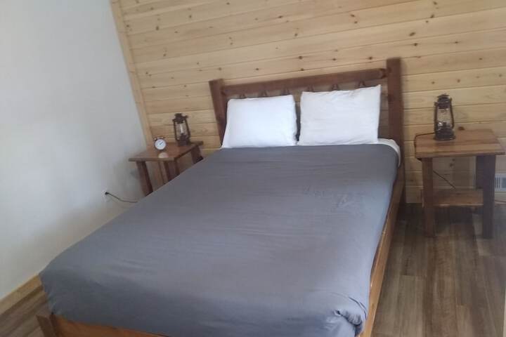 Room 4 of 91