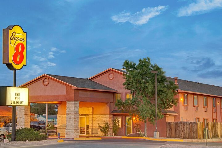 SUPER 8® BY WYNDHAM BELEN NM - Belen NM 428 South Main 87002