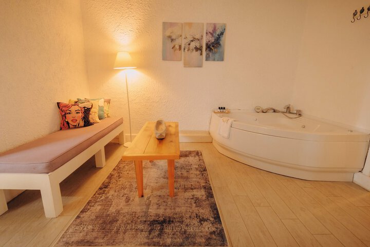 Room 38 of 45