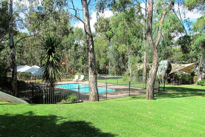Pool Hotel