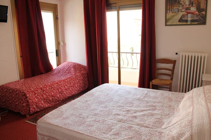 Room 9 of 41
