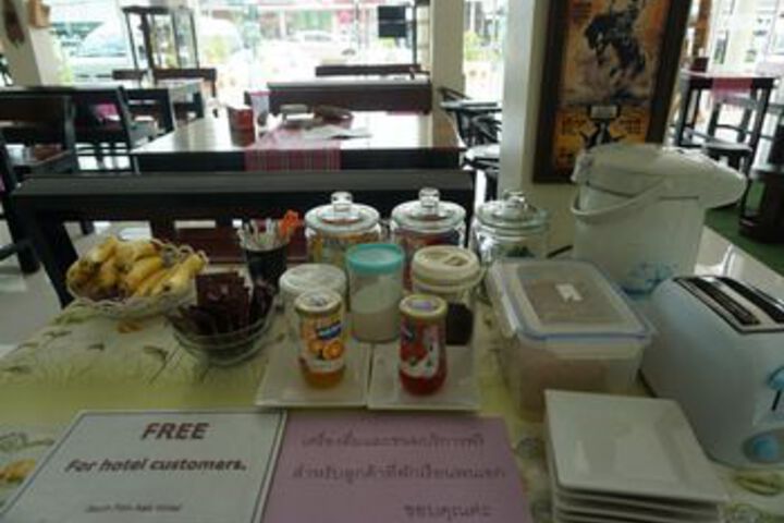 Breakfast/Coffee Service 9 of 49