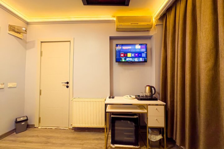 Room 22 of 89