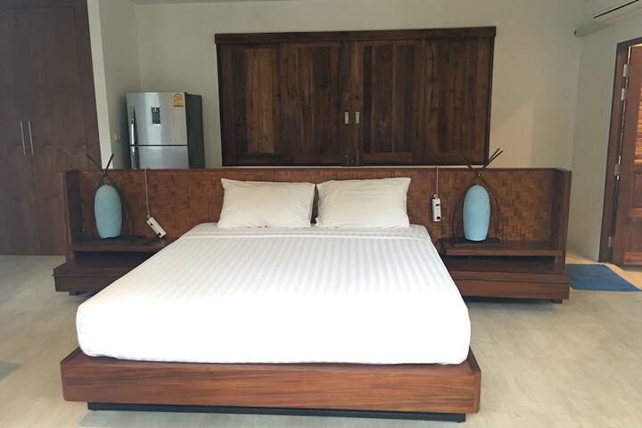 Room 4 of 54