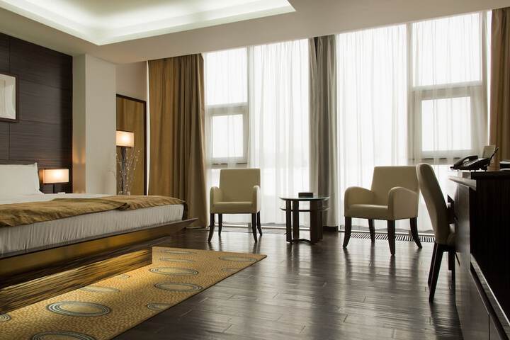 Room 10 of 39