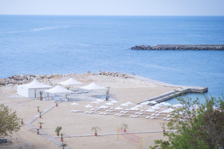 Beach 36 of 39