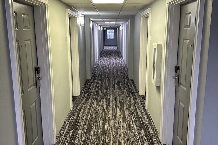 Ballroom/Hall 26 of 32