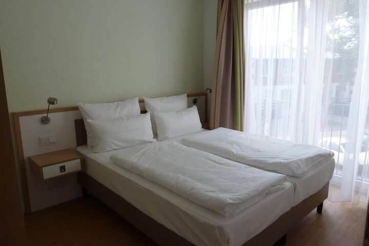 Room 15 of 49