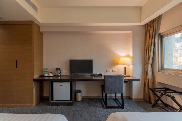 Room 10 of 119