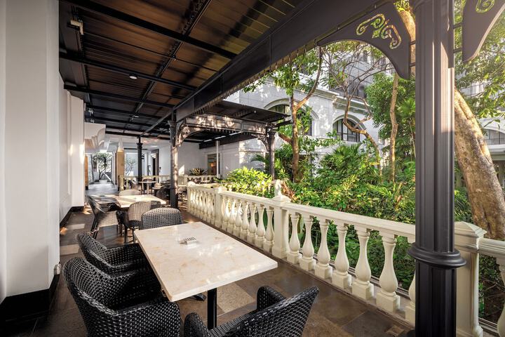 Dining Photos