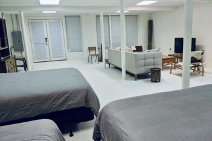 Room 7 of 29
