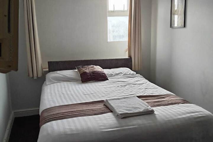 Room 48 of 156