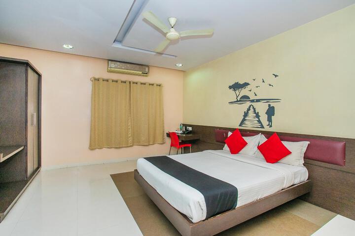 Room 2 of 5