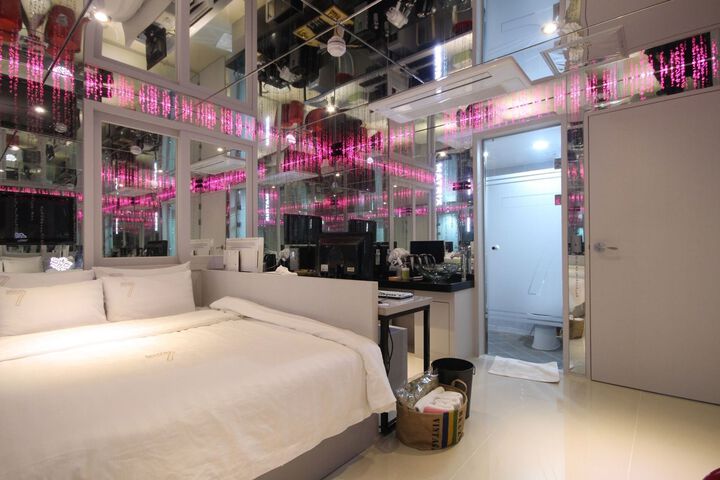 Room 103 of 126