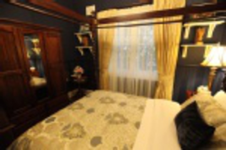 Room 17 of 108