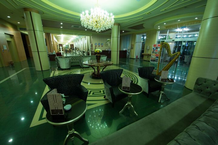 Lobby Photos