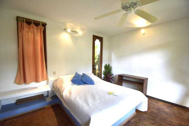 Room 4 of 41