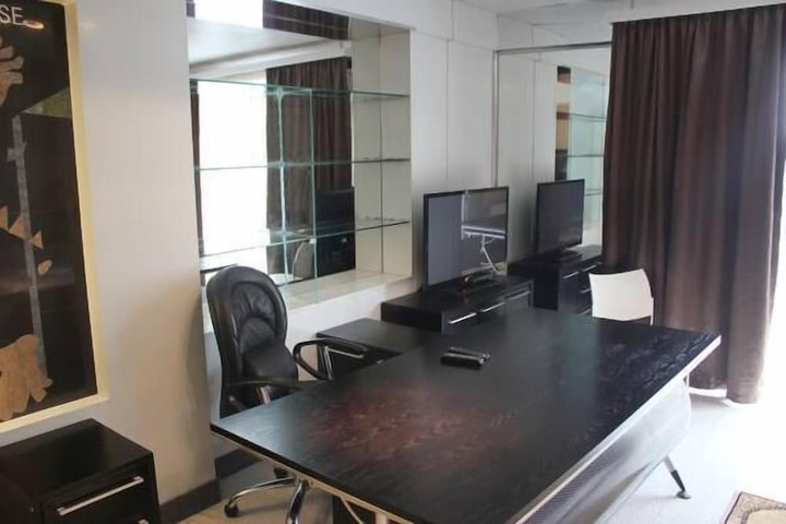 Room 35 of 63