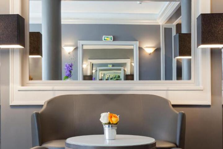 Hotel Interior 4 of 23