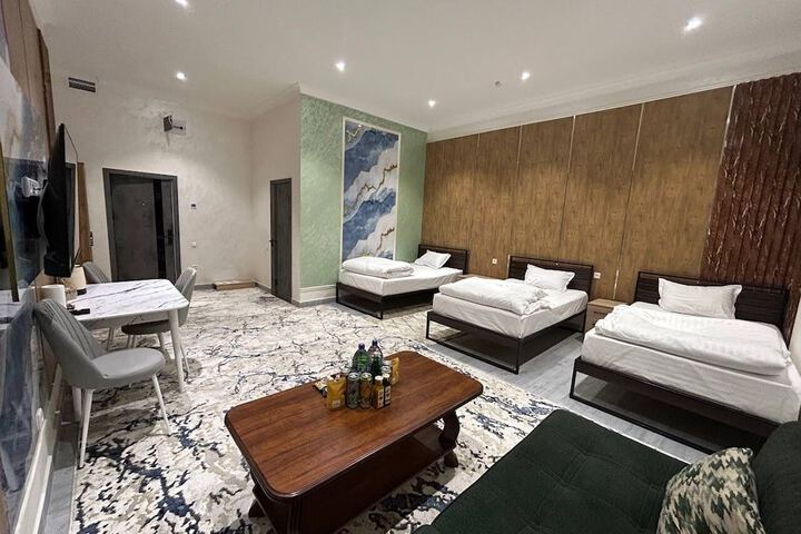 Room 2 of 17
