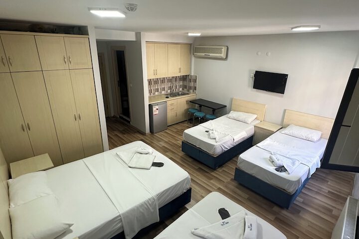 Room 5 of 19
