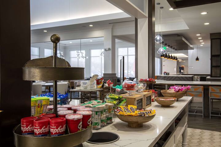 Snack bar