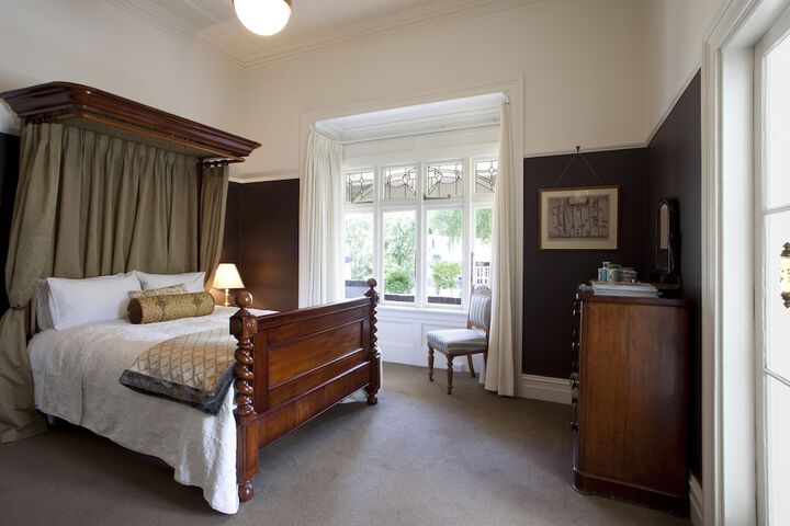Room 4 of 35