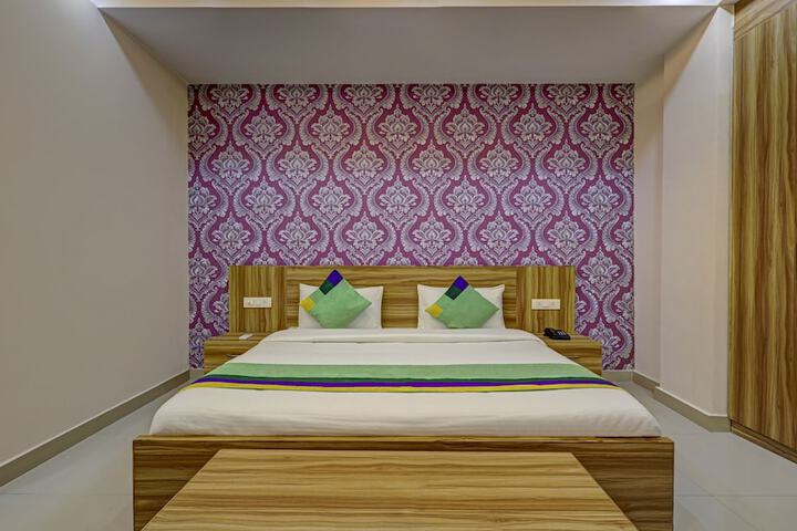 Room 16 of 29