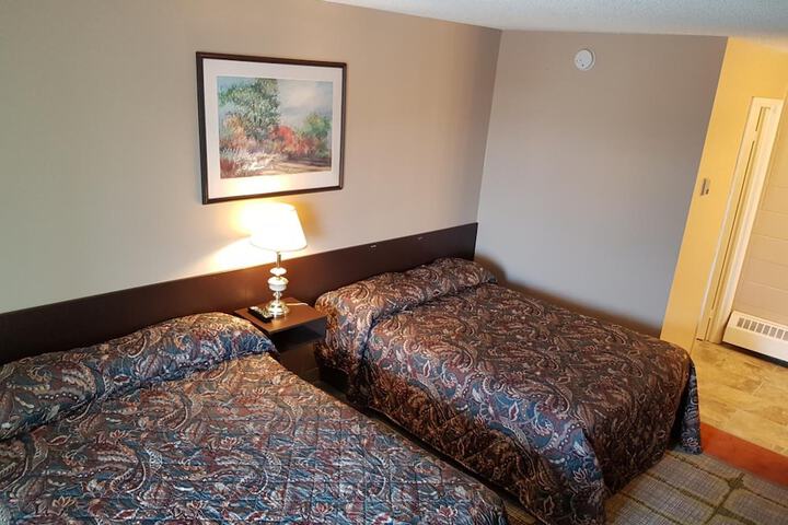Room 11 of 36