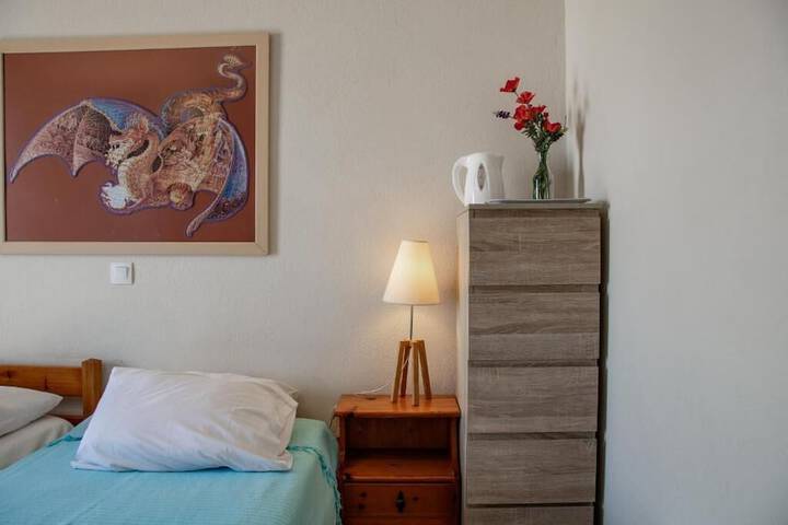 Room 14 of 85