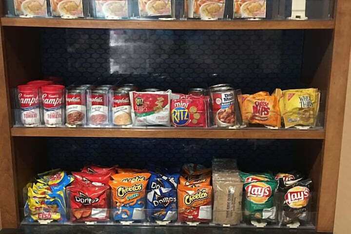 Snack bar