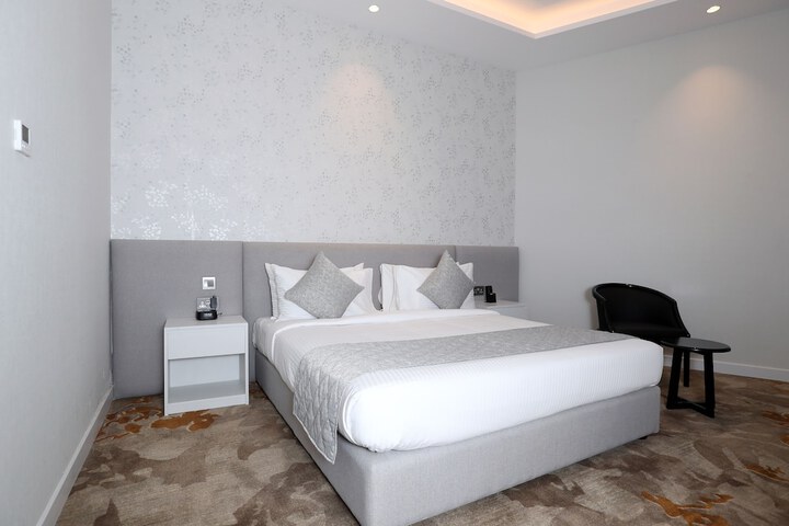 Room 5 of 36
