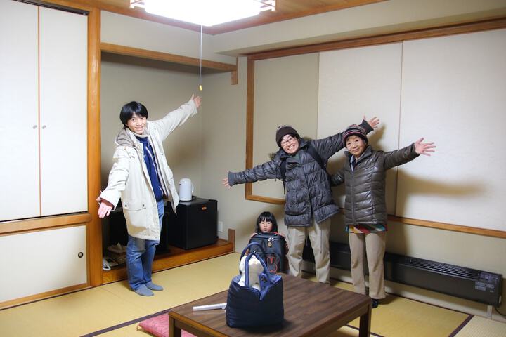 Room 16 of 66