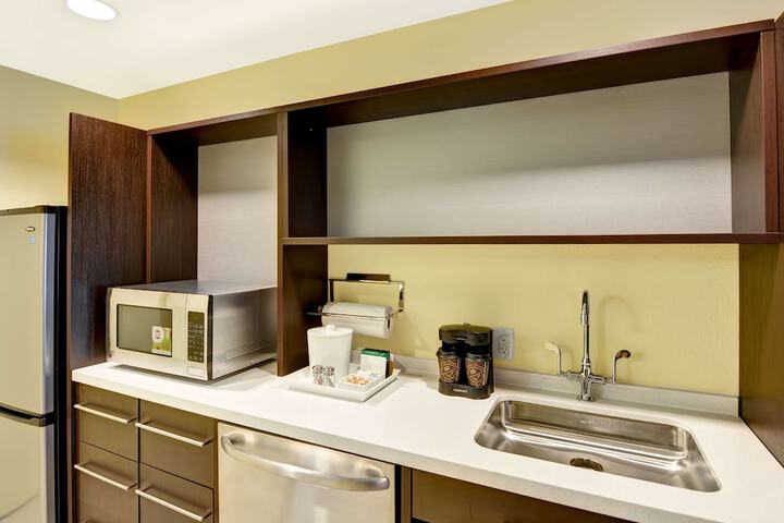 1 King Bed Studio Suite (8 of 13)
