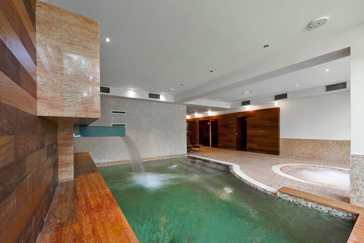 Pool 63 of 131