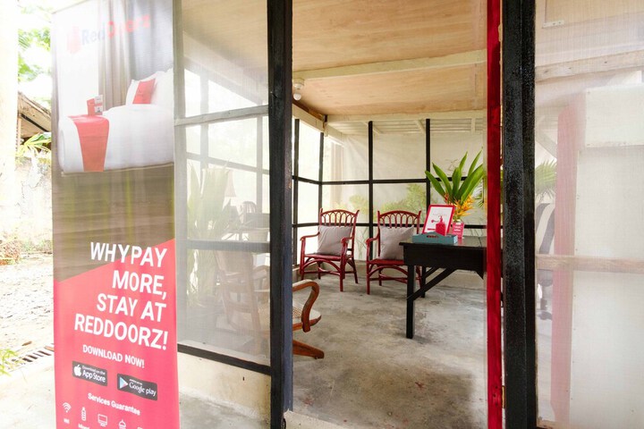 RedDoorz at Socrates Road Palawan