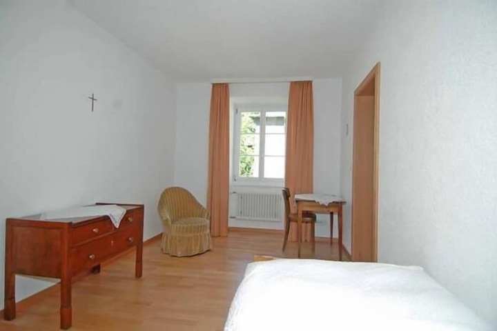 Room 15 of 52