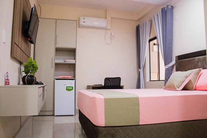 Room 5 of 24