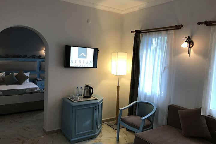 Room 19 of 100