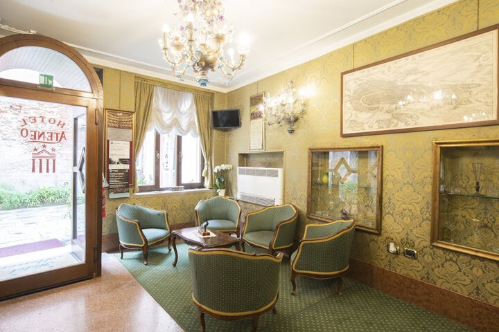 Guest Lobby
